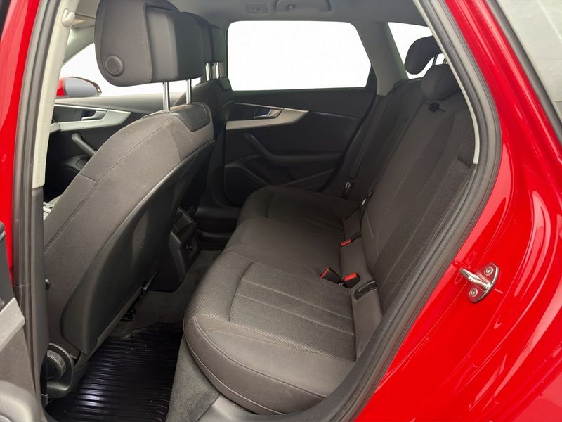 Audi A4 bild 25