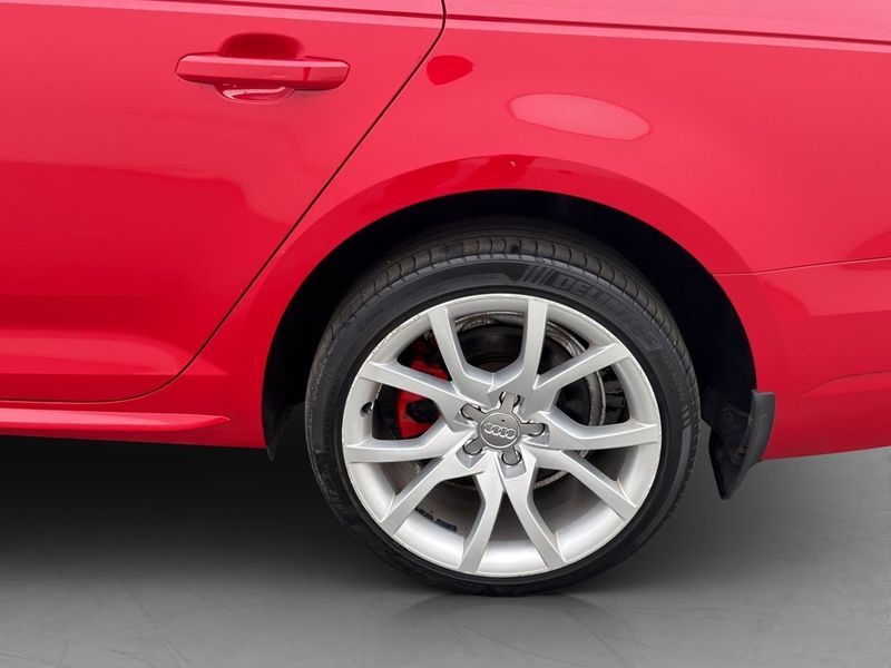 Audi A4 bild 28