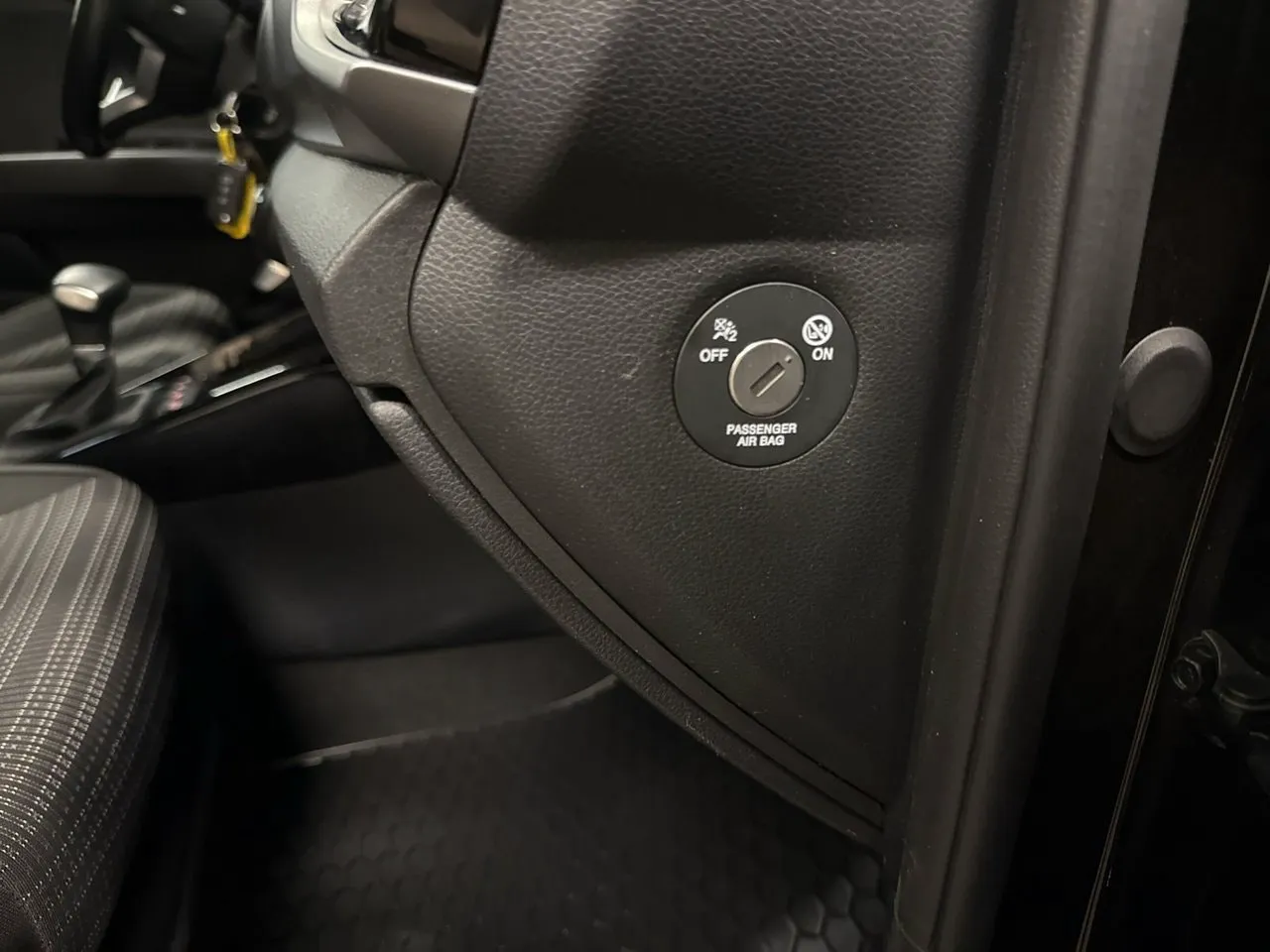 Vehicle image 23