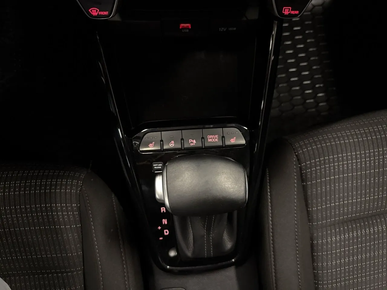 Vehicle image 20
