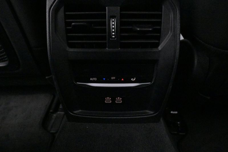 BMW i4 bild 19
