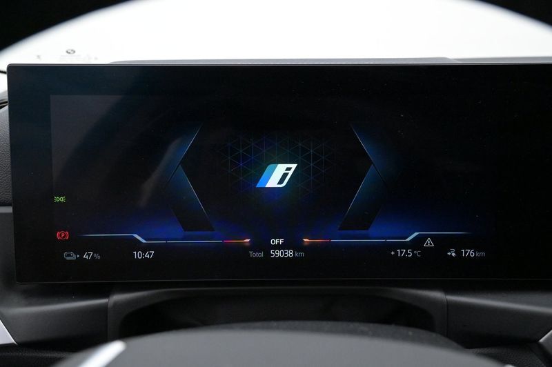 BMW i4 bild 8