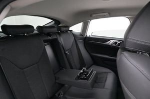 BMW i4 bild 18