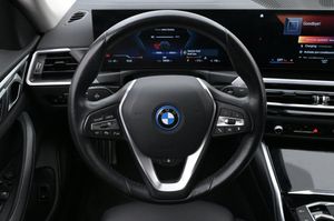BMW i4 bild 7