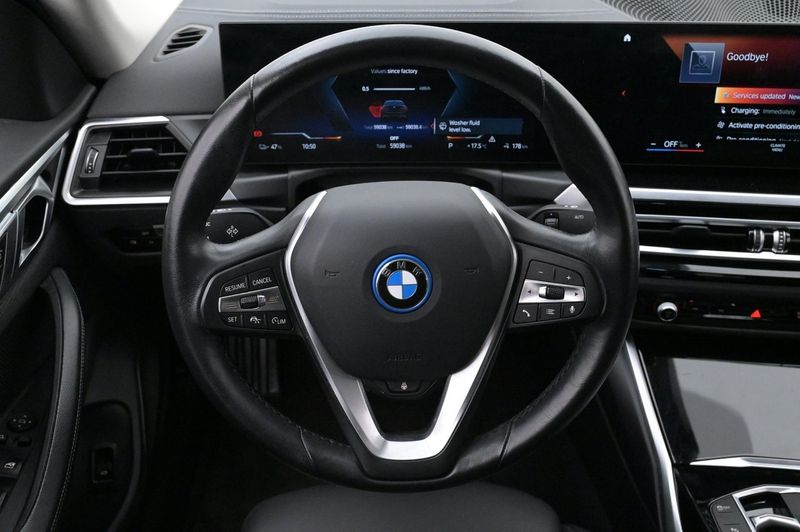 BMW i4 bild 7