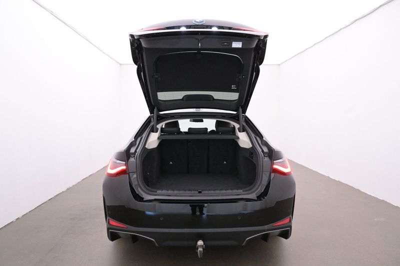 BMW i4 bild 20