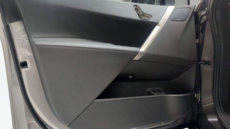 BMW iX bild 11