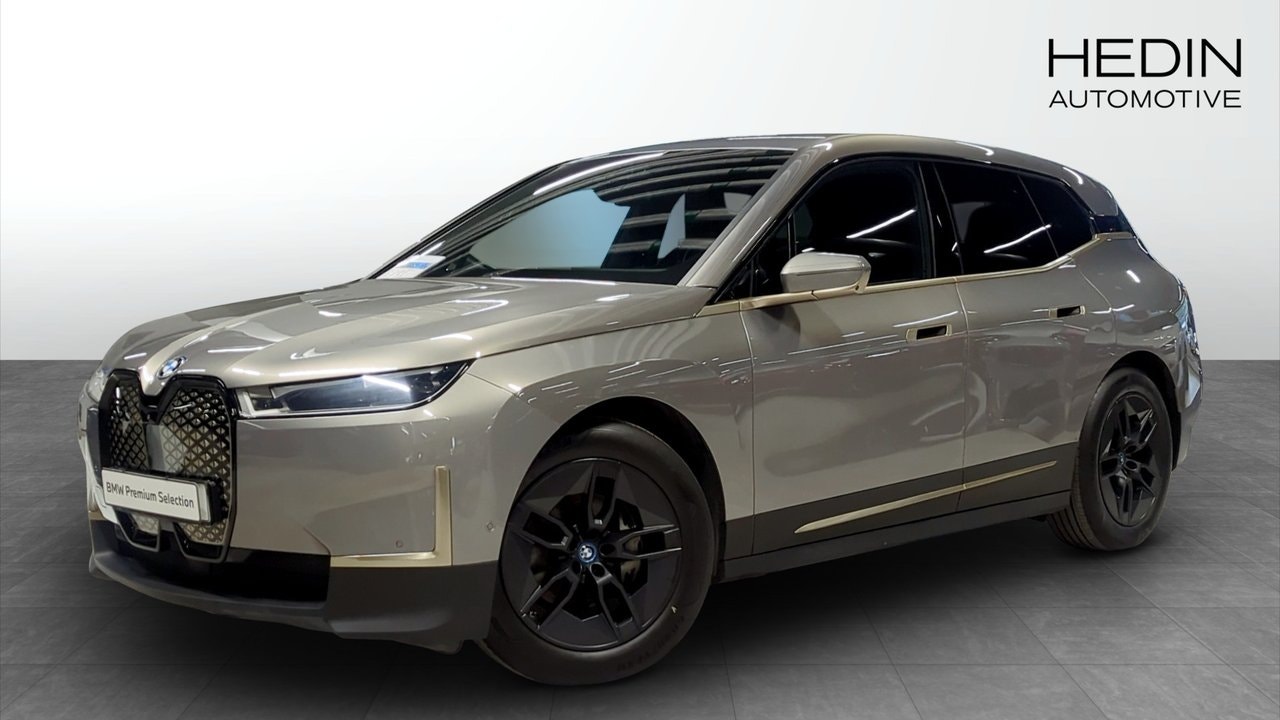 BMW iX