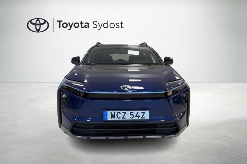Toyota bZ4X Touring bild 6