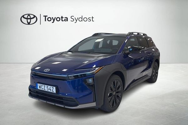 Toyota bZ4X Touring Executive AWD Panorama Dragkrok Skinn - 2026