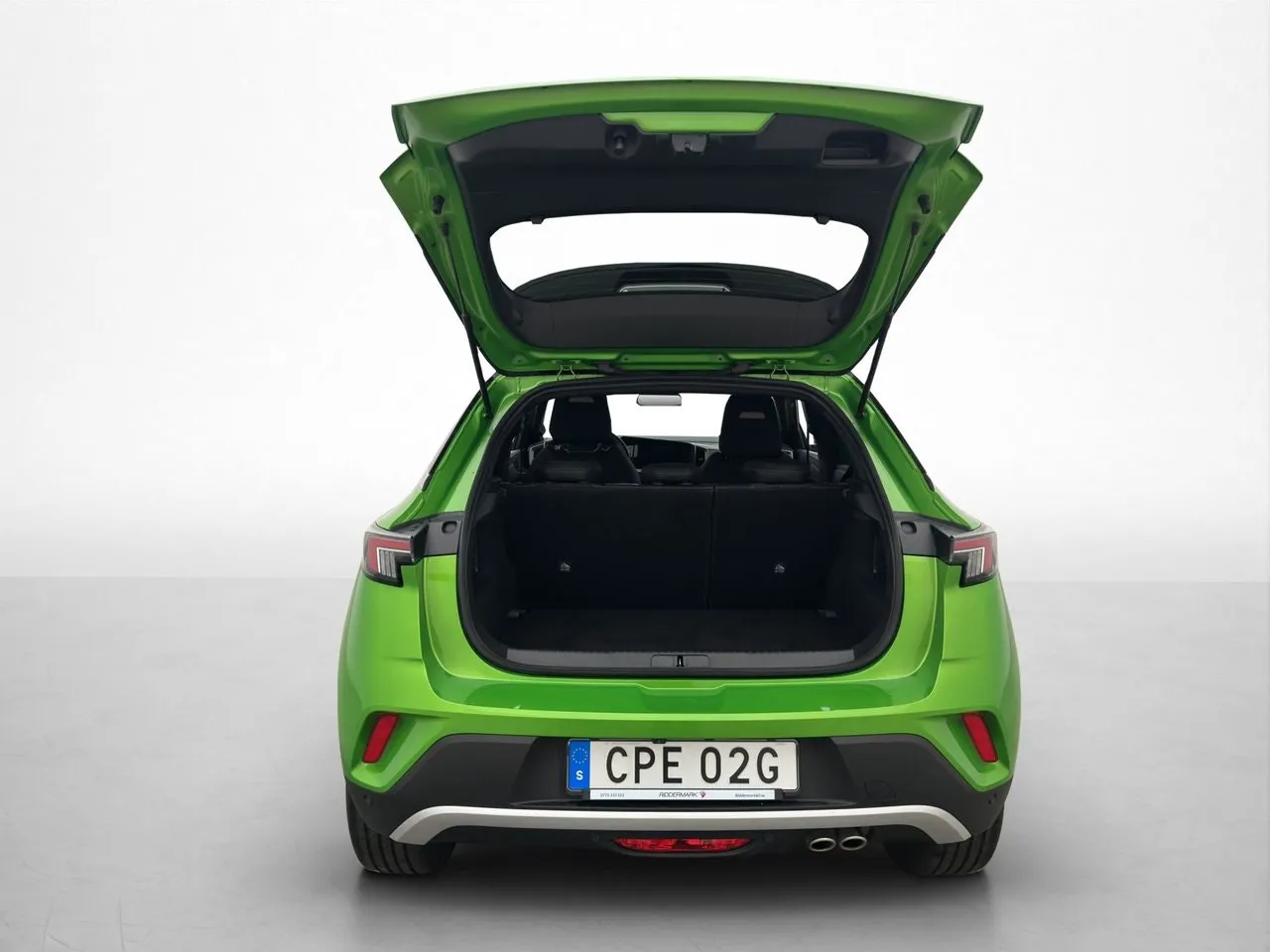 Vehicle image 24
