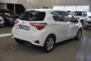 Toyota Yaris bild 3