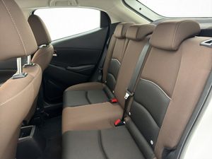 Mazda 2 bild 13