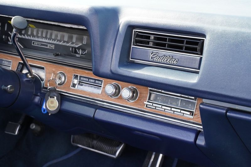Cadillac DeVille bild 19