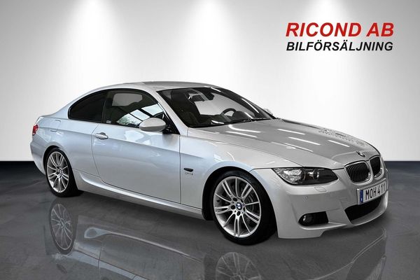 BMW 335 i XDRIVE 306HK COUPÉ COMFORT M SPORT DRAG SKINN TOPPSKICK - 2009