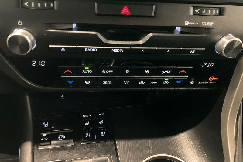 Lexus RX bild 19