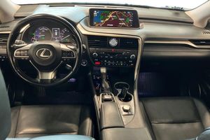 Lexus RX bild 13