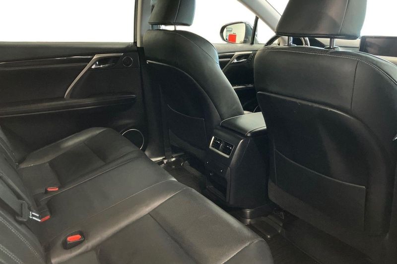 Lexus RX bild 11