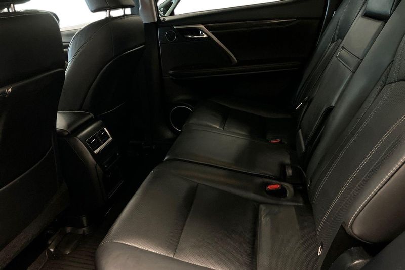 Lexus RX bild 12