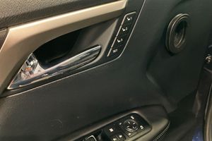 Lexus RX bild 24