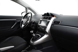 Toyota Verso bild 18
