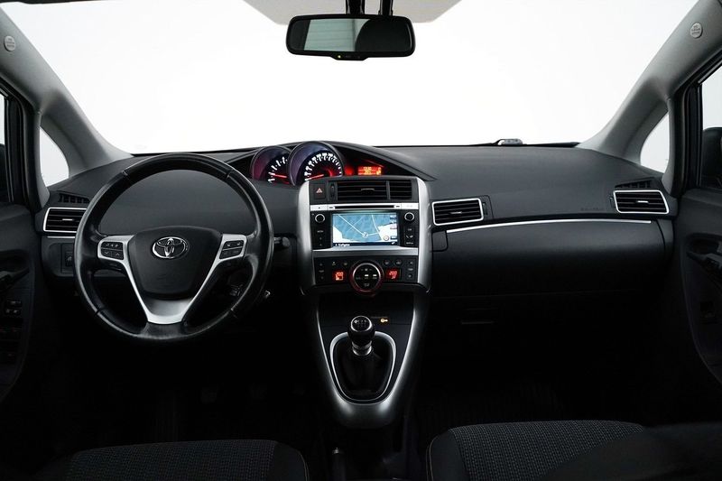 Toyota Verso bild 9