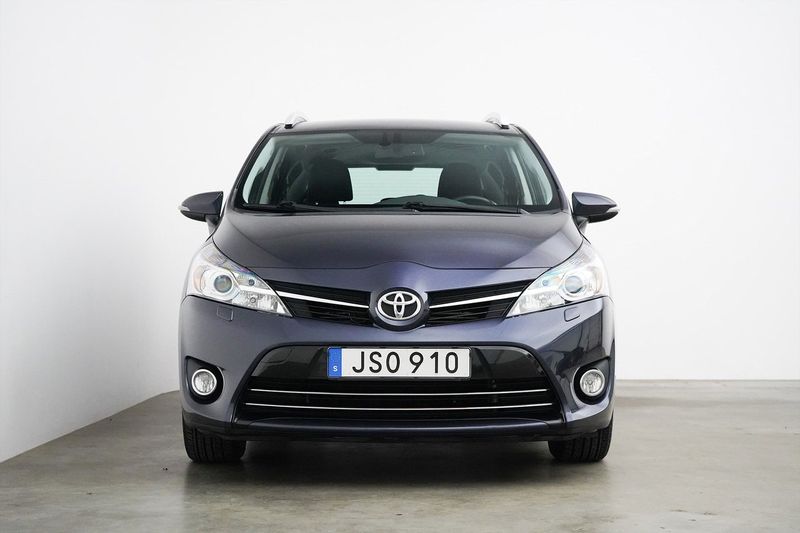 Toyota Verso bild 24