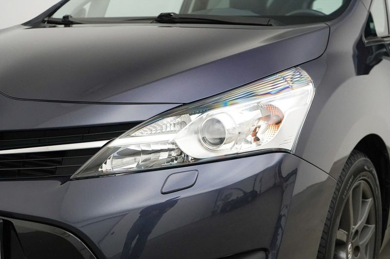 Toyota Verso bild 25