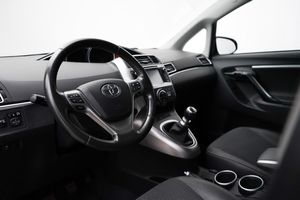 Toyota Verso bild 5