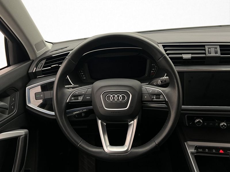 Audi Q3 bild 11