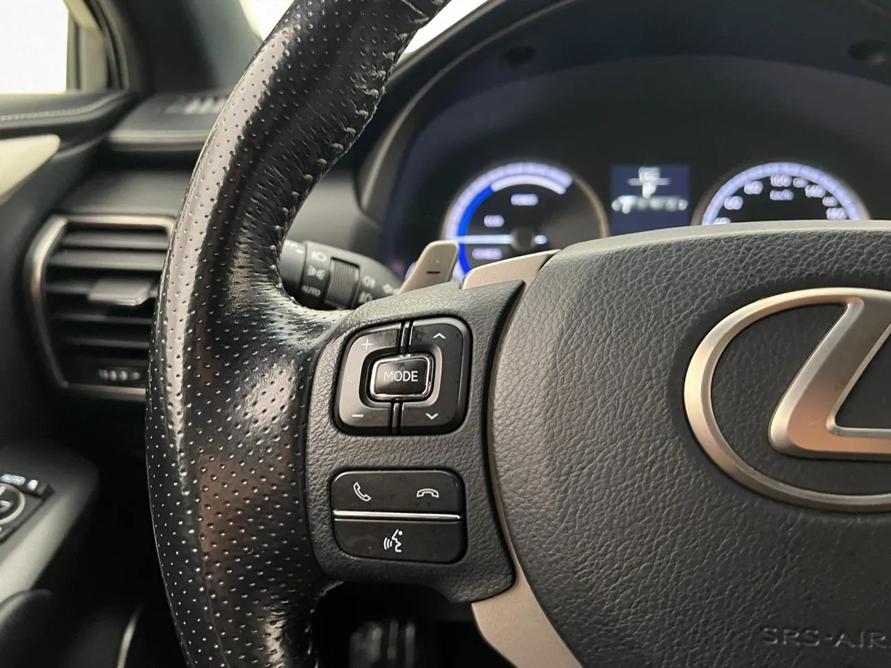 Vehicle image 20
