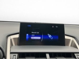 Lexus NX bild 15