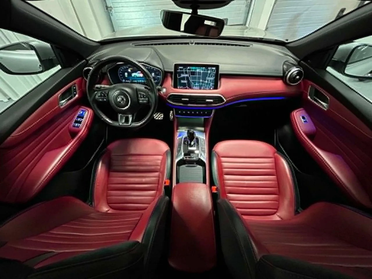 Vehicle image 9
