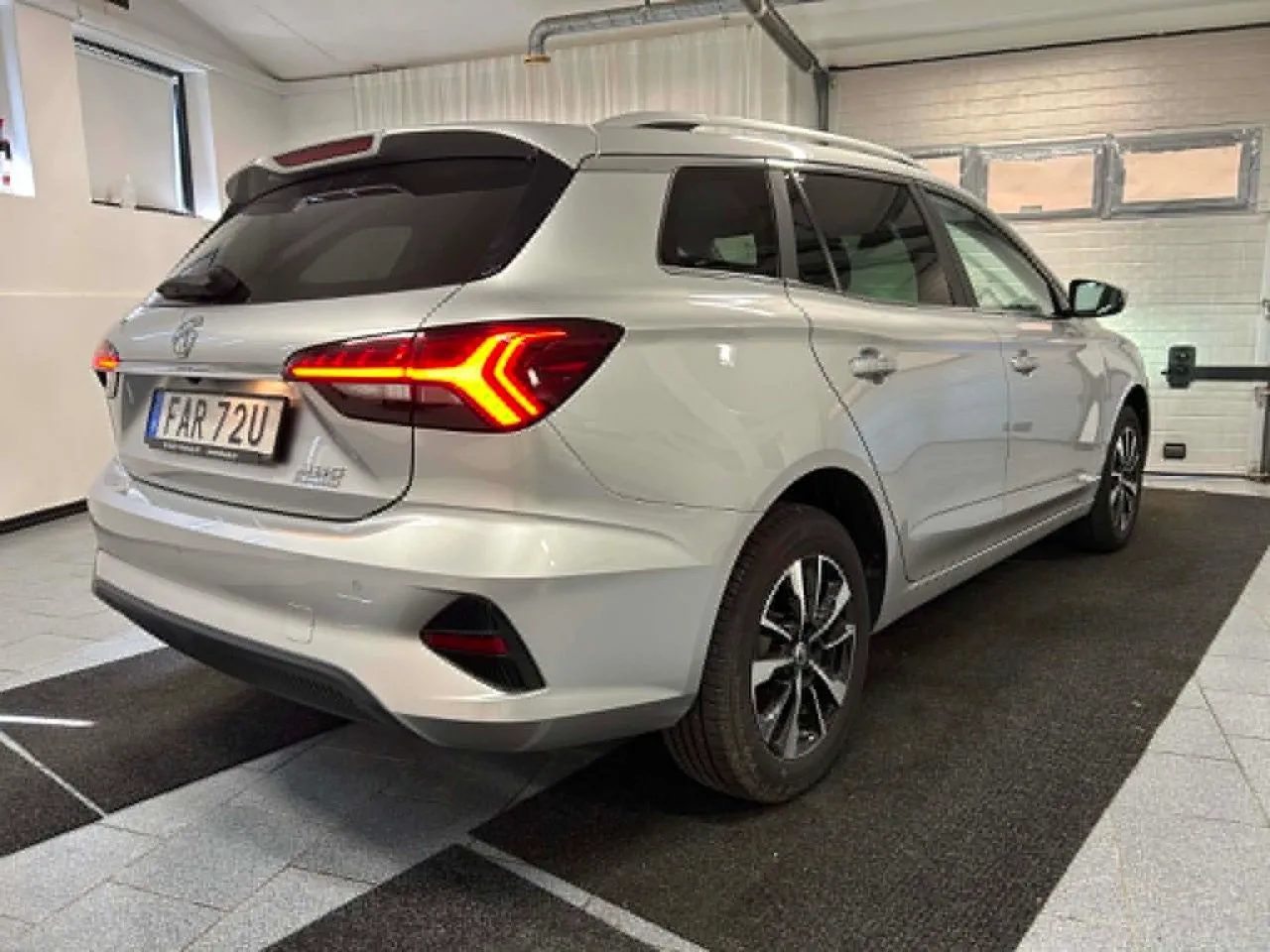 Vehicle image 2