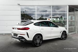 BMW X6 M bild 2
