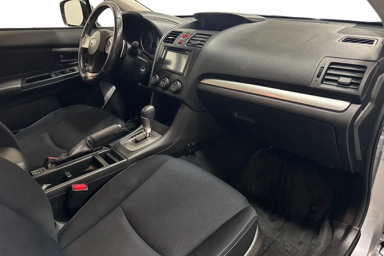 Vehicle image 14
