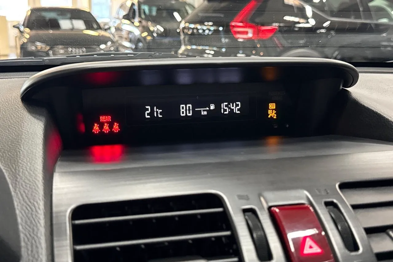 Vehicle image 21