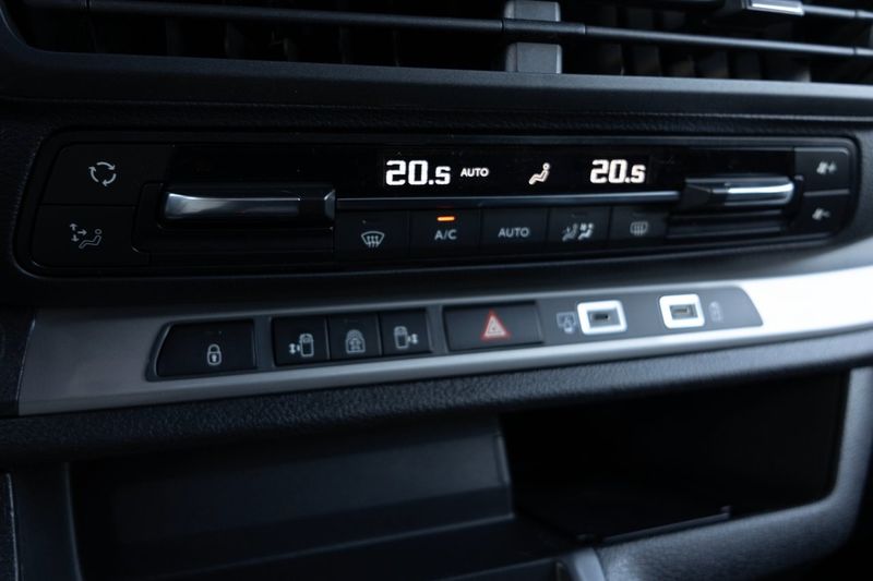 Peugeot Traveller bild 14