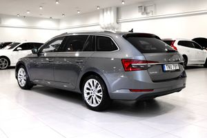 Skoda Superb bild 5