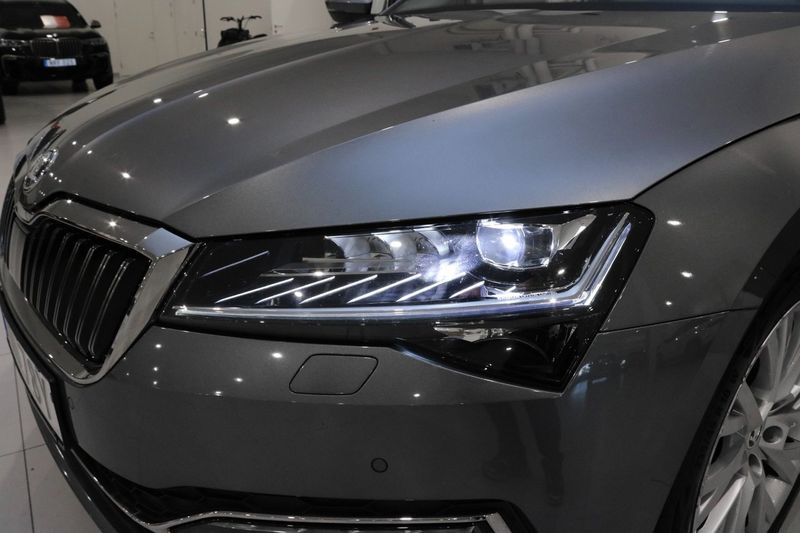 Skoda Superb bild 8