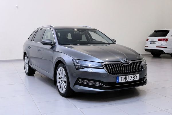 Skoda Superb Kombi 2.0 TDI 4x4 Business Edition, Style/Värmare / ACC - 2024