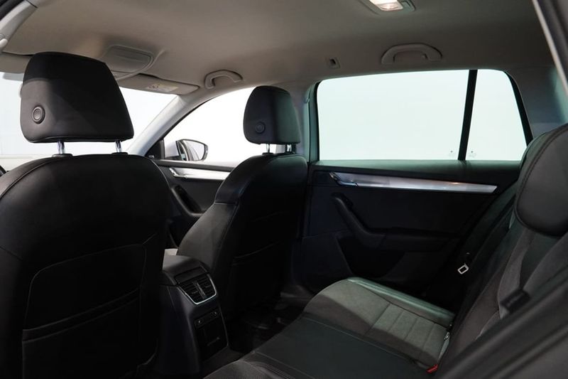 Skoda Octavia bild 8