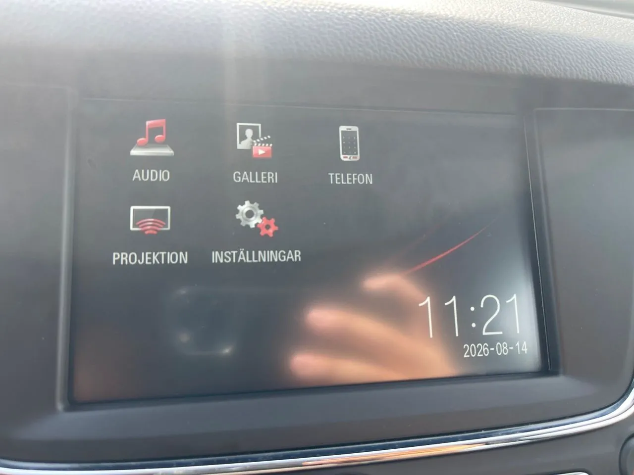 Vehicle image 18