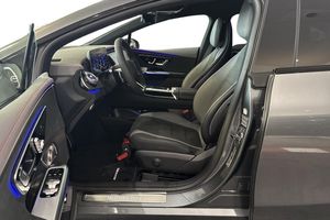 Mercedes EQE350 bild 11