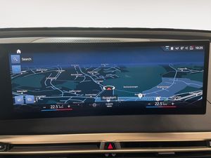 BMW iX bild 18