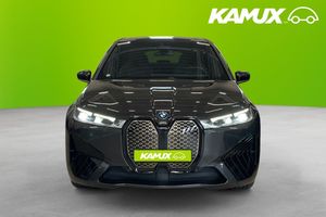 BMW iX bild 6