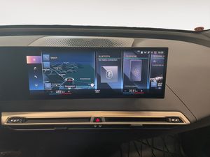 BMW iX bild 11