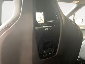 BMW iX bild 25