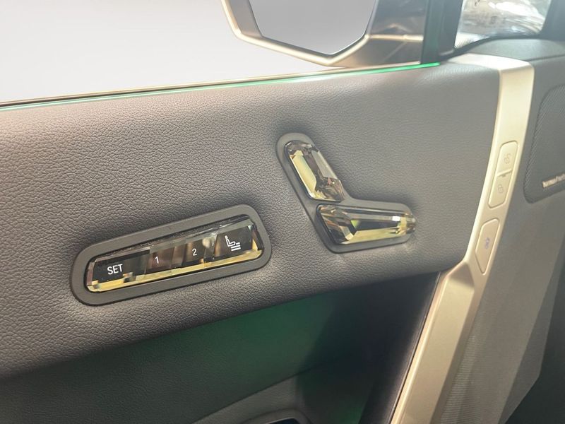 BMW iX bild 22