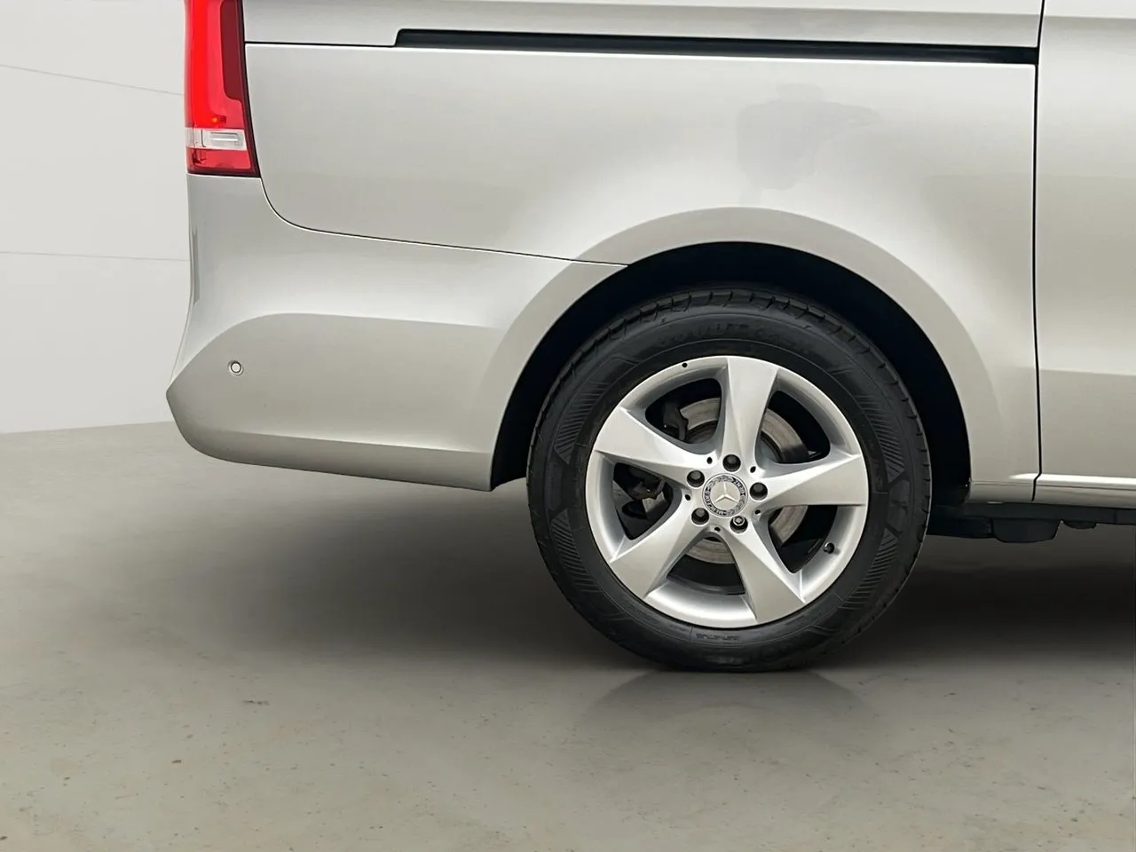 Vehicle image 36